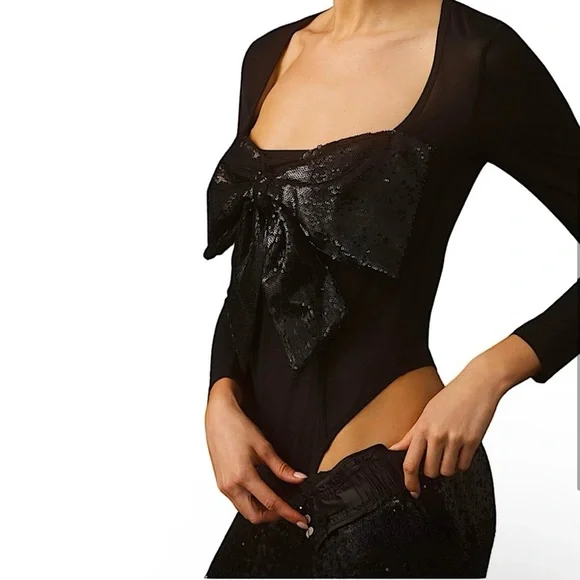 Anthropologie Black Sequin Bow Bodysuit - Size Medium - Picture 3 of 4